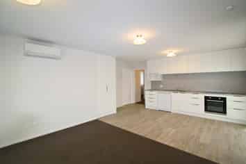 210A Ngamotu Road, Spotswood