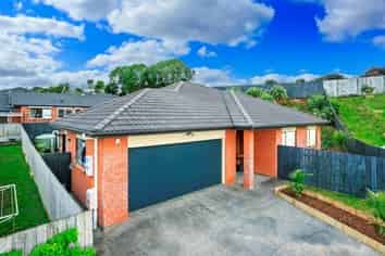 20 Thomas Hamer Place, Greenhithe