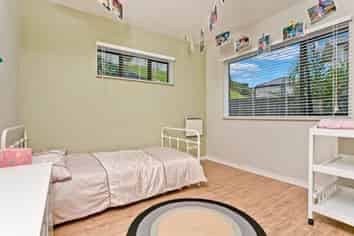 20 Thomas Hamer Place, Greenhithe