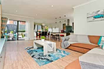 20 Thomas Hamer Place, Greenhithe