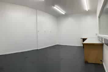 Versatile 200m2 Mixed Use Warehouse Otahuhu