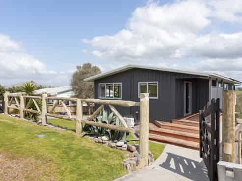 286 Pukehina Parade, Pukehina
