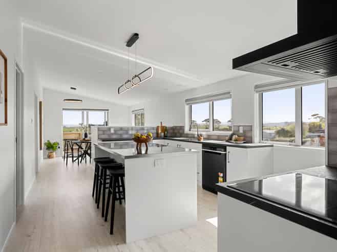 286 Pukehina Parade, Pukehina