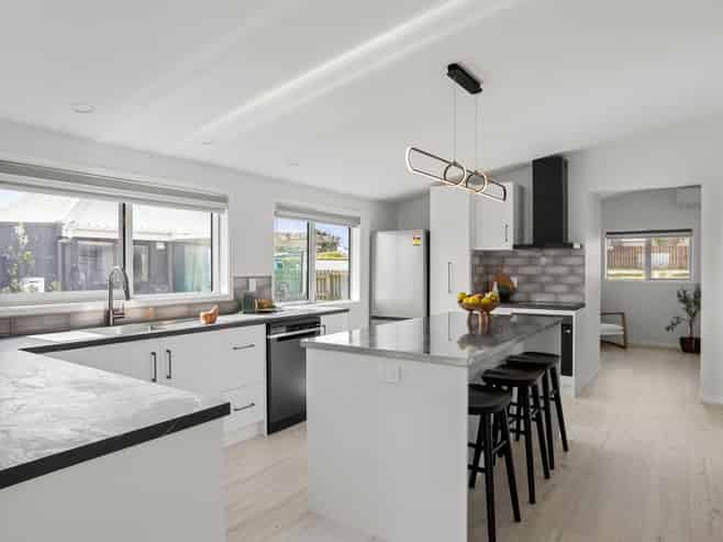 286 Pukehina Parade, Pukehina