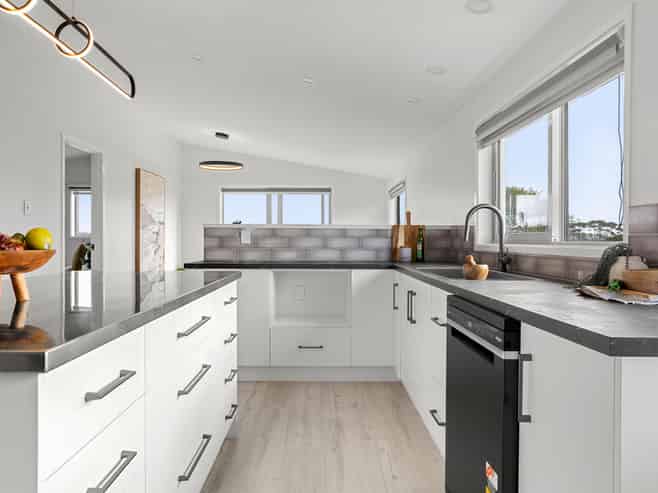 286 Pukehina Parade, Pukehina