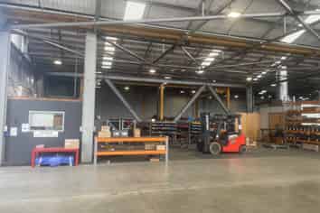 Prime Industrial Space - Scalable to 3,500sqm