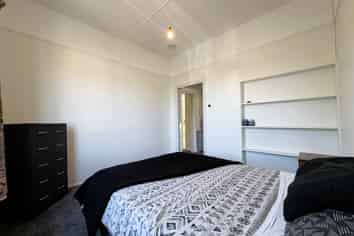 15 Threadneedle Street, Greymouth