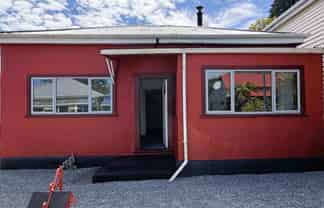 15 Threadneedle Street, Greymouth