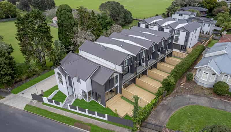 5/245 Gillies Ave, Epsom