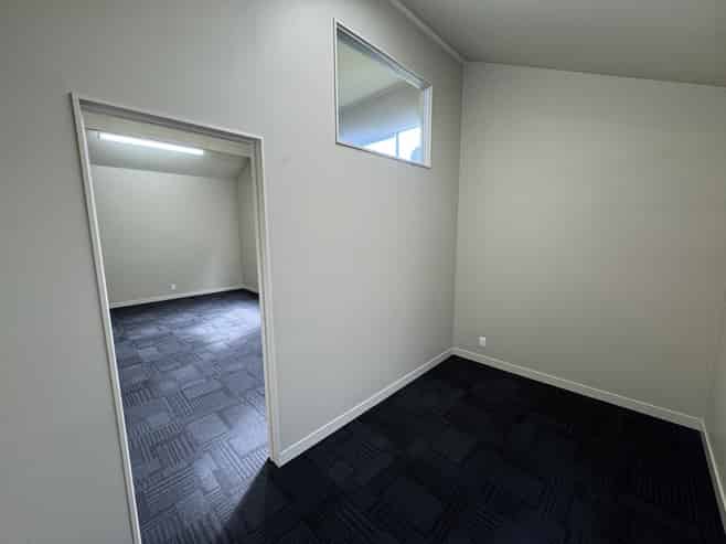 CBD office suite with flexible lease terms