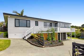 4 Brampton Road, Snells Beach