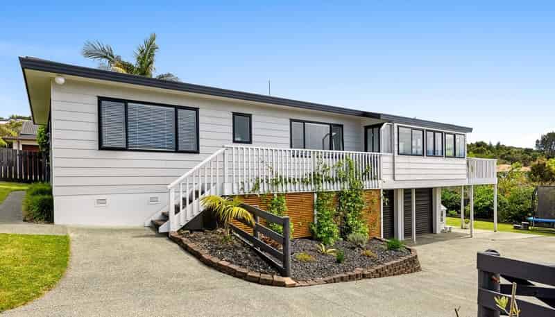 4 Brampton Road, Snells Beach