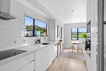 4 Brampton Road, Snells Beach