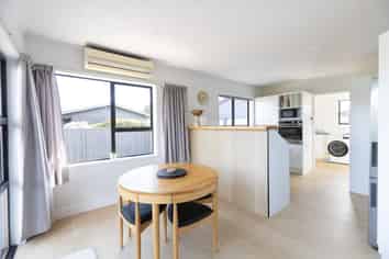 52 Guppy Road, Greenmeadows