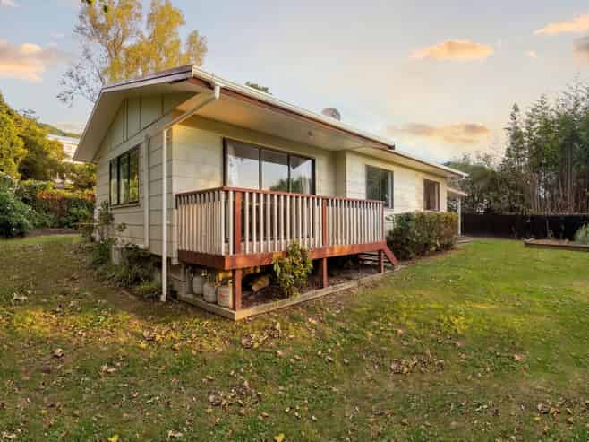 52B Seddon Street, Waikanae