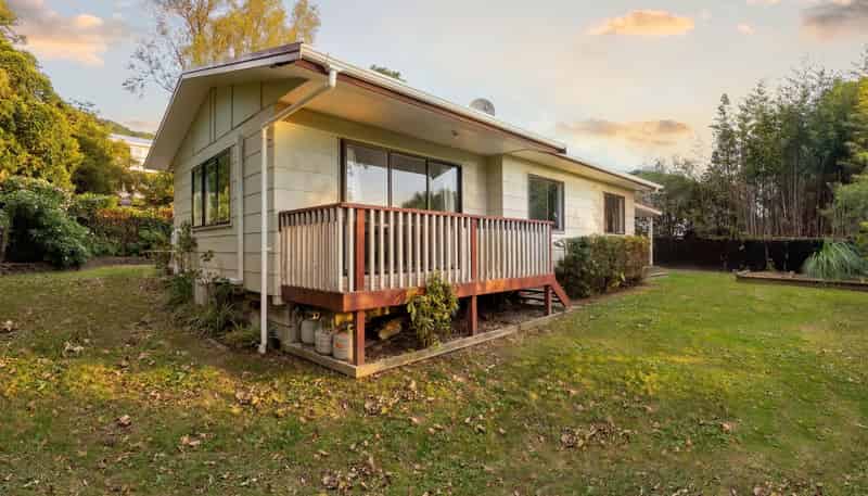 52B Seddon Street, Waikanae