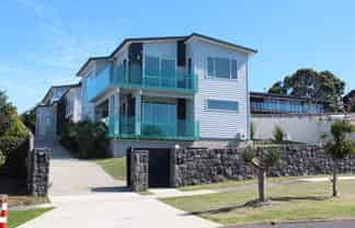 138B Beach Road, Castor Bay