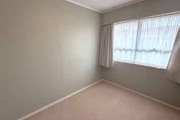 Manawatu / Whanganui - Address withheld