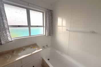 Manawatu / Whanganui - Address withheld