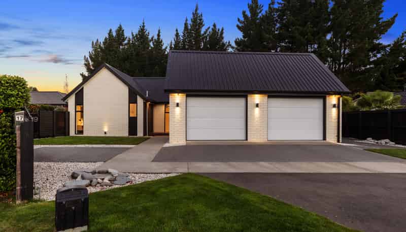 19 Kohunga Crescent, Bottle Lake