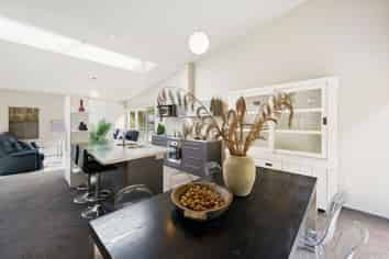 7/2 Onslow Road, Khandallah