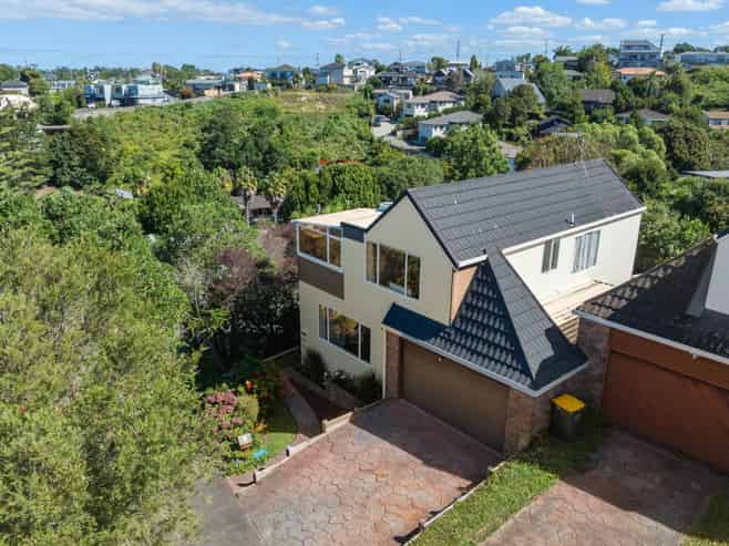 21b Cairnbrae Court, Torbay
