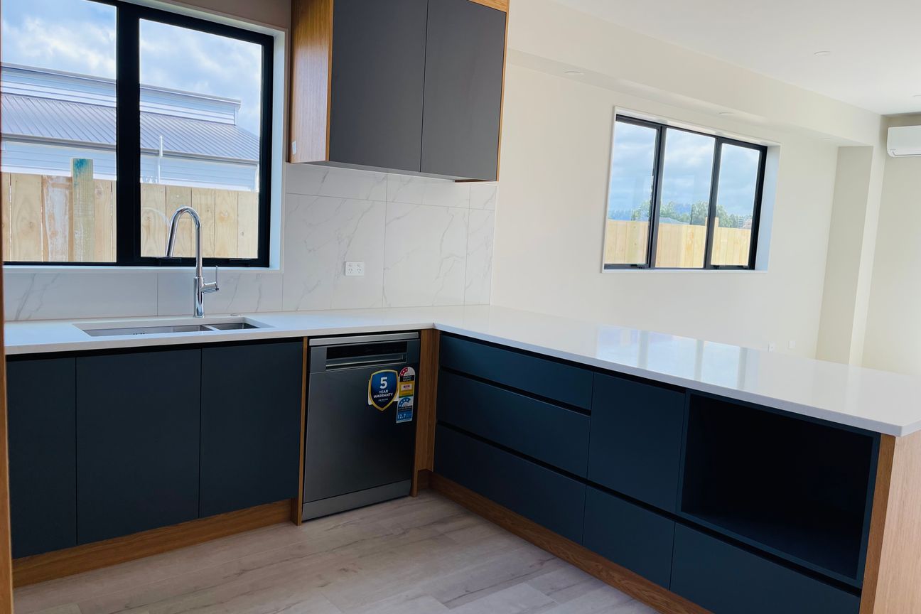 Brand New Four Bedroom duplex - Altro