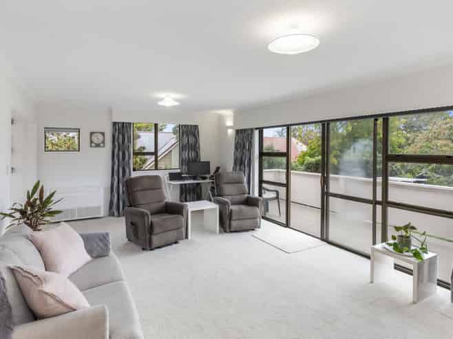 81 Dunbarton Street, Redwood