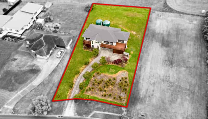 21 Omana Avenue, Helensville