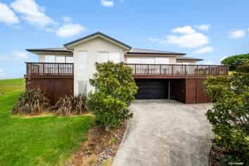 21 Omana Avenue, Helensville
