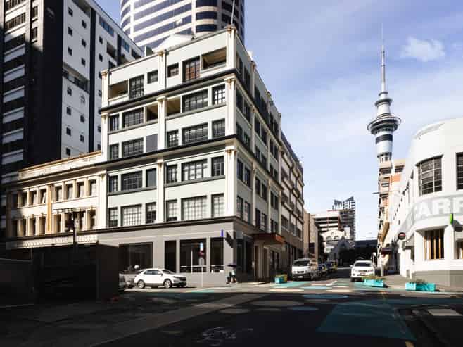 New York loft-style character office | Full floor