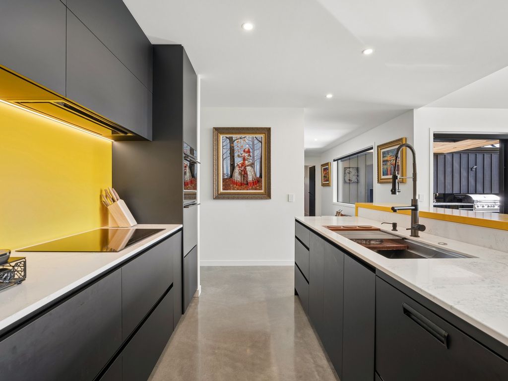 Turn-key luxury with a view to impress - More