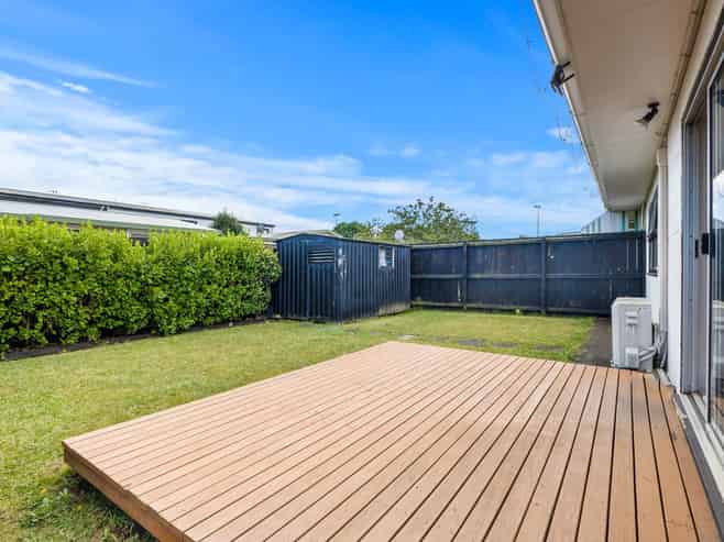 1/108 Gloucester Road, Manurewa
