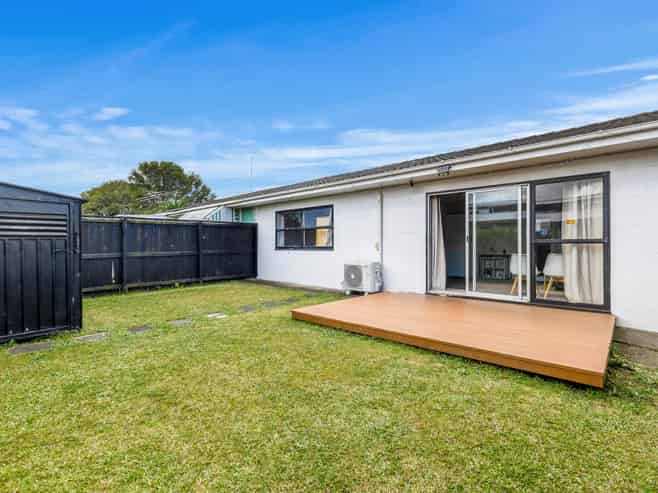 1/108 Gloucester Road, Manurewa