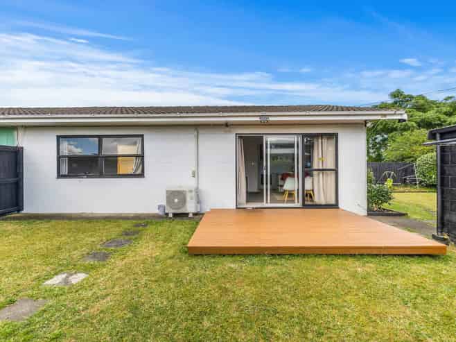 1/108 Gloucester Road, Manurewa