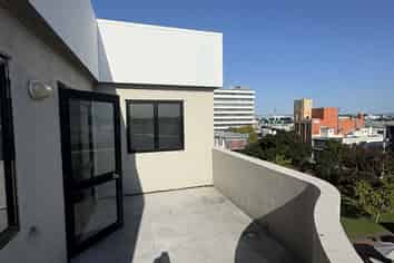 1/5 Garden Place, Hamilton Central