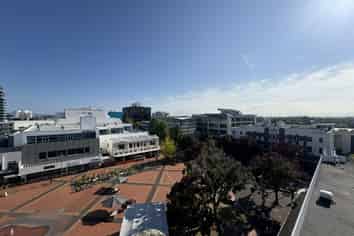 1/5 Garden Place, Hamilton Central