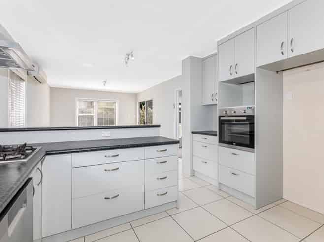 10 Gardiner Grove, Wainuiomata