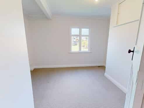 21 Godwin Crescent, College Estate