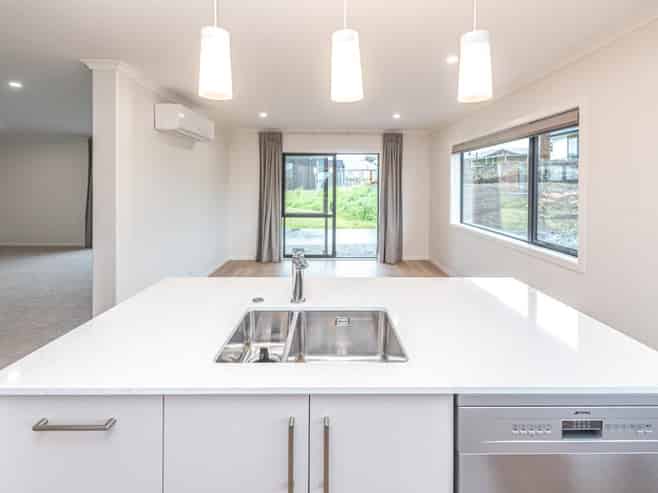 32 Tirimoana Place , Otamatea