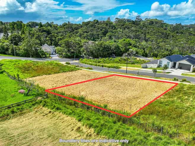 6 Awanui Road, Red Beach