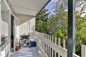 5/40A Hamilton Rd, Herne Bay