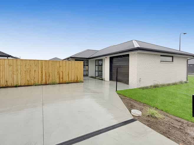 21 Accadia Dr, Rolleston