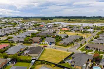 13 Turvey Street, Pegasus