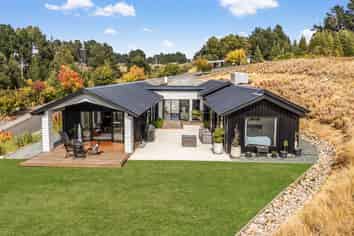 105 Redvale Rd, Redwood Valley