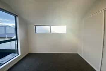 4/101  Mackworth Street, Woolston