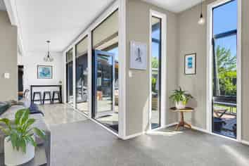 1006 Rata street, Mahora