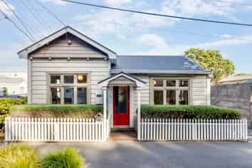 152 Russell Terrace, Berhampore