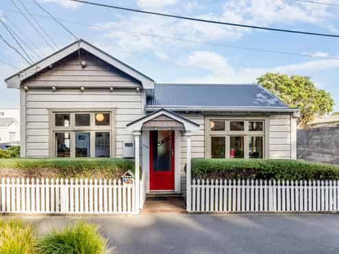 152 Russell Terrace, Berhampore