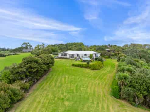 33 Rua Road, Mangawhai